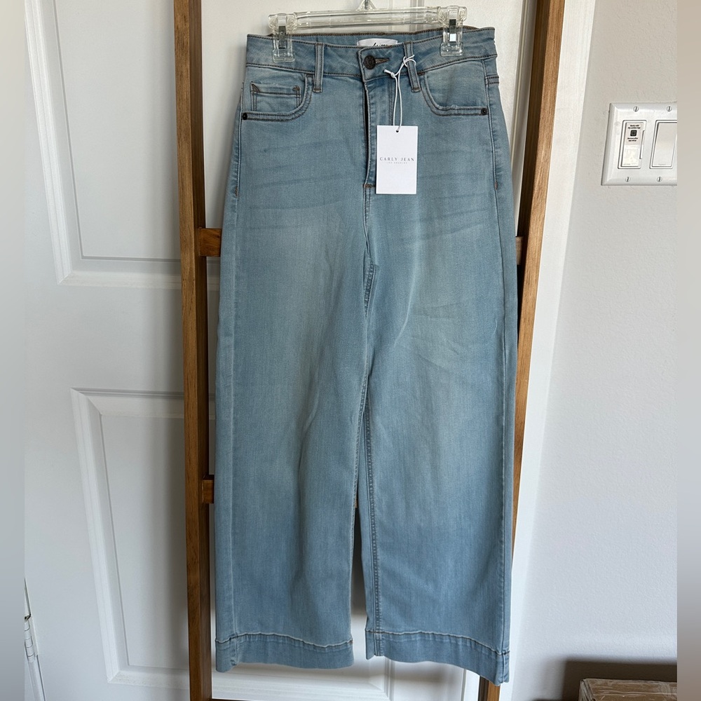 Carly Jean Los Angeles Mer Wide Leg Jeans - size 1